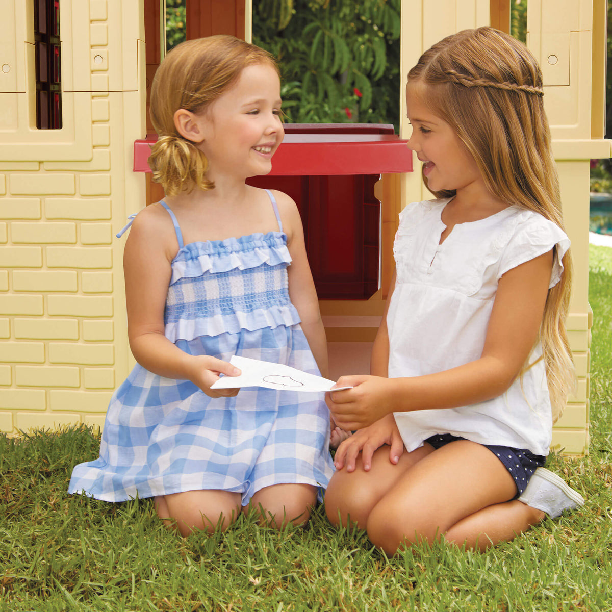 Cape Cottage Playhouse - Tan | Little Tikes Quality
