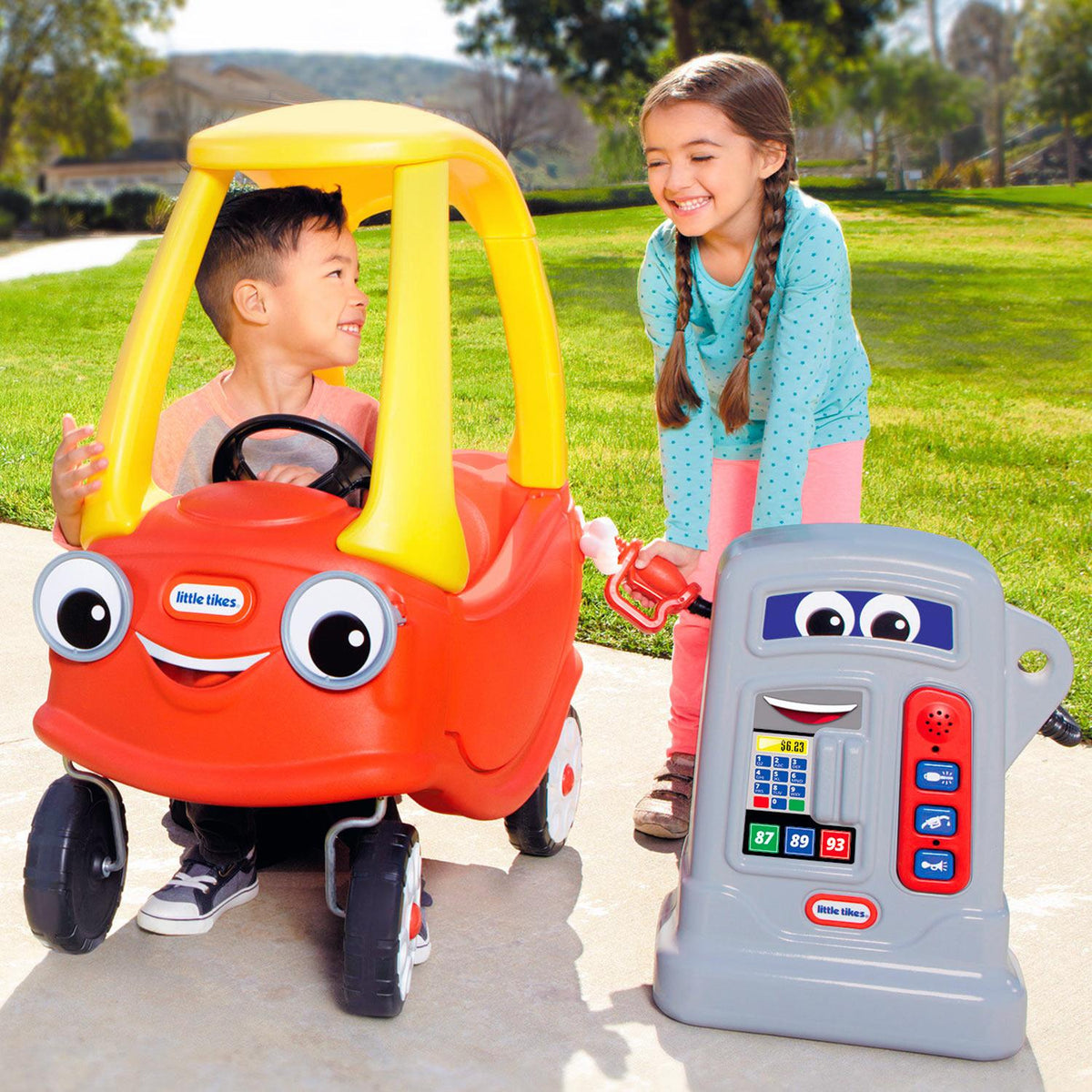 Cozy Coupe Classic Ride-On Car - Working Door & Horn | Little Tikes Trending
