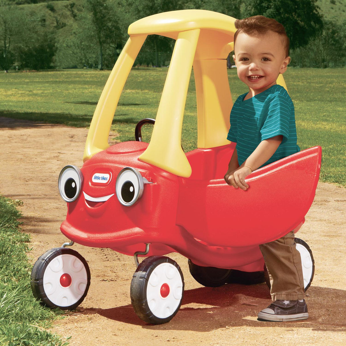 Cozy Coupe Classic Ride-On Car - Working Door & Horn | Little Tikes Trending