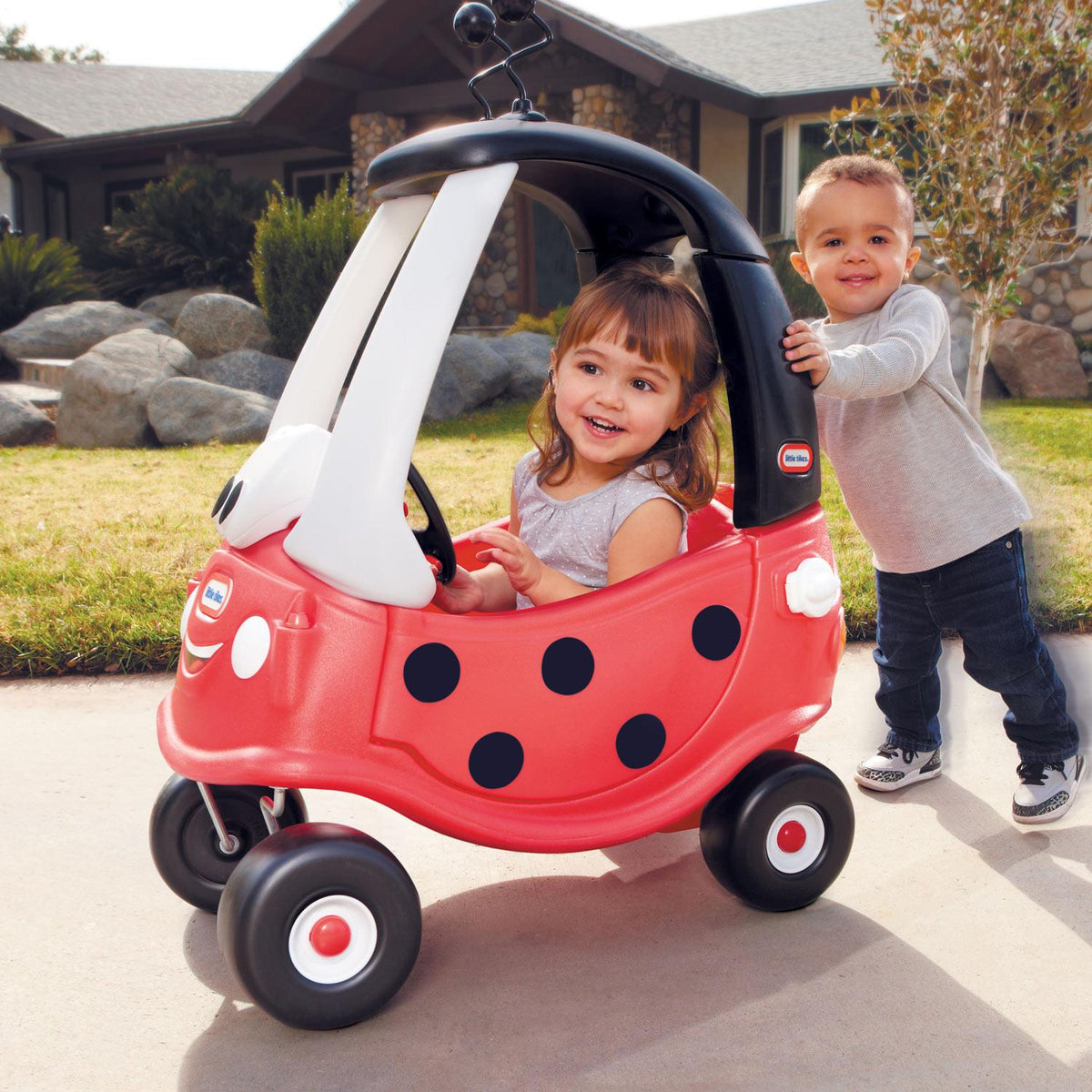 Cozy Coupe - Ladybug Ride-On Toy | Little Tikes Essential