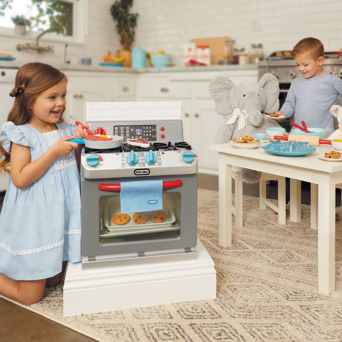 First Oven | Little Tikes Classic