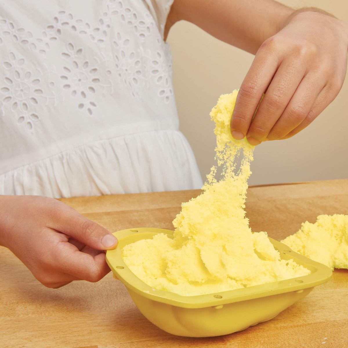 Creative Chefs™ Bluey - Duck Cake Kit | Little Tikes Sale