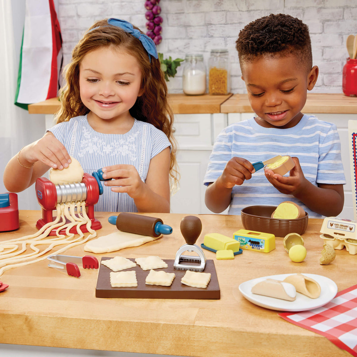 Creative Chefs™ Italian Restaurant Kit | Little Tikes Everyday