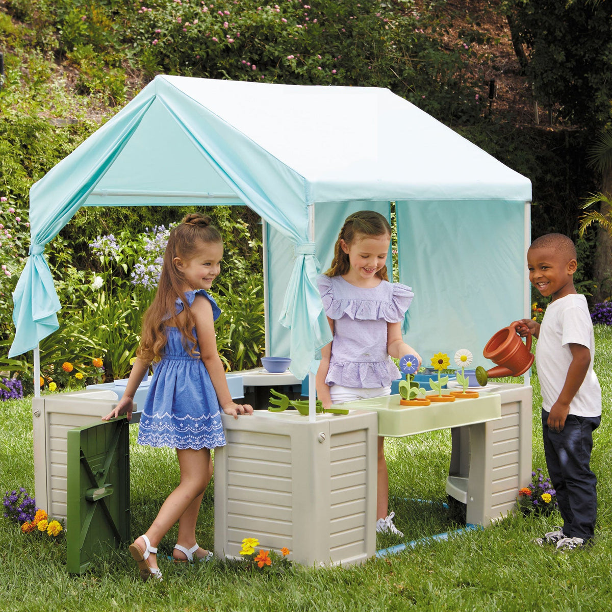 Backyard Bungalow Outdoor Playhouse | Little Tikes Sale