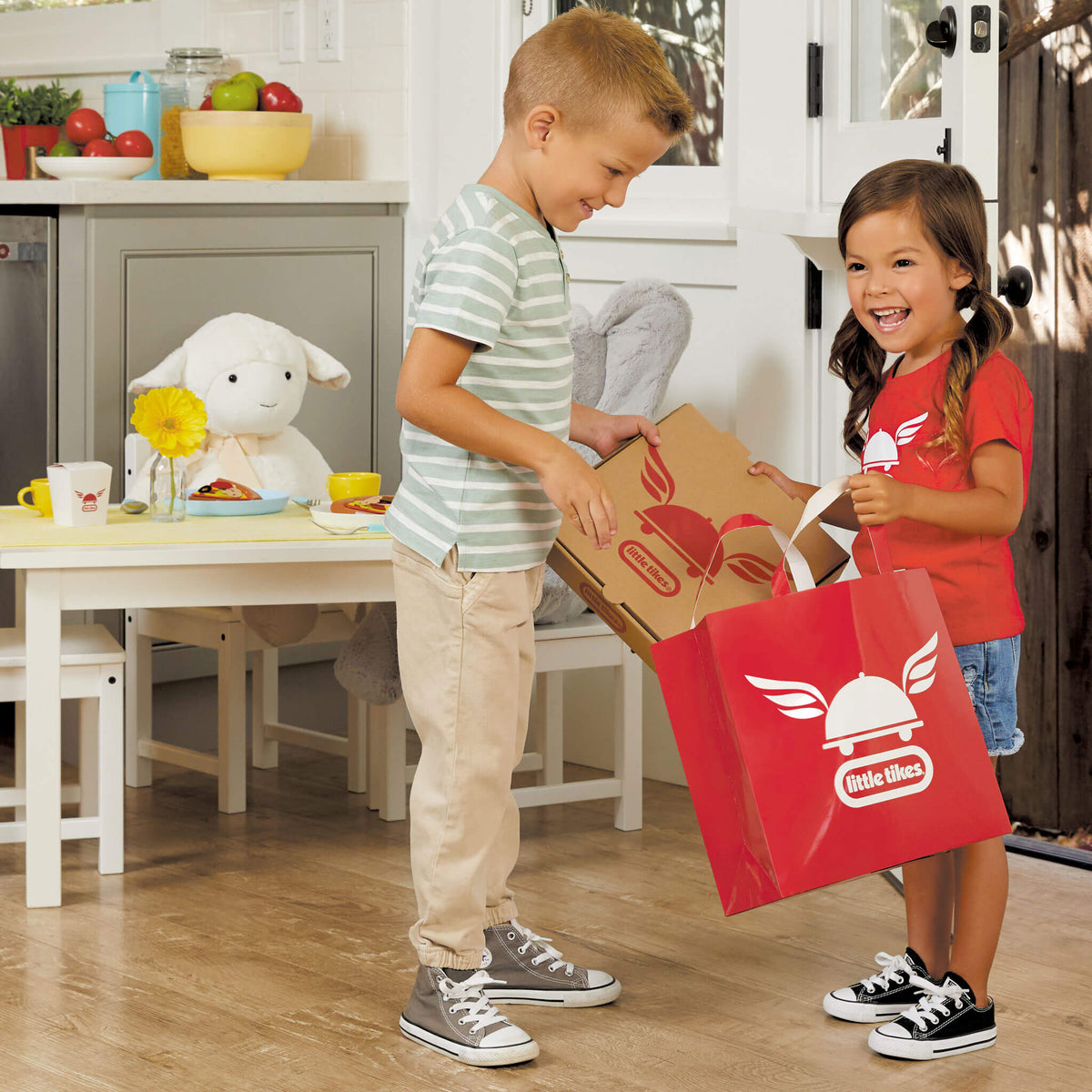First Food Delivery Set - Pretend Play Kitchen Toy | Little Tikes | Little Tikes Great Value